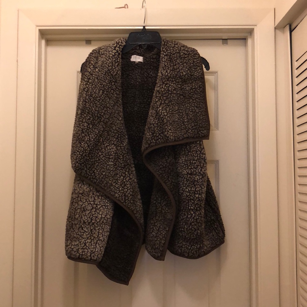 Peach Love Sherpa vest